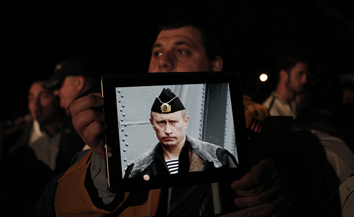 Bloomberg (США): жесткий мужик Путин решил быть с соседями помягче