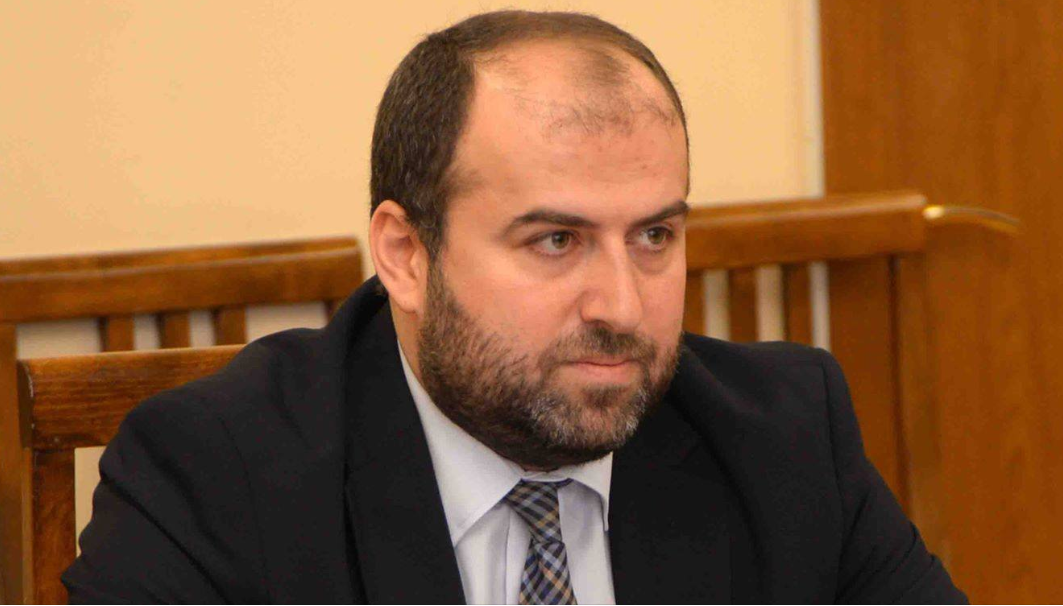 Շրջակա միջավայրի նախարարը իր՝ սիգի բիզնեսի մասին (տեսանյութ)