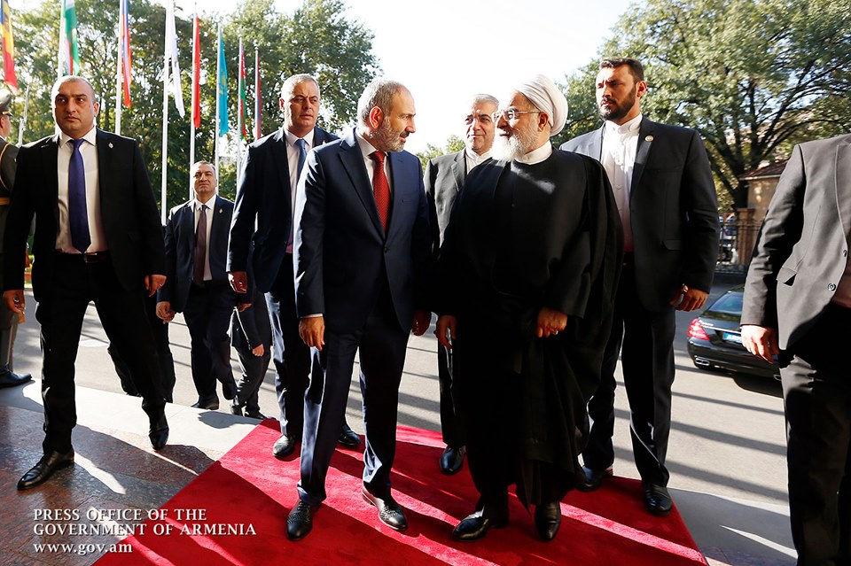 Մենք պատրաստ ենք ընդլայնել գազ-էլեկտրանէներգիայի դիմաց ծրագրի ծավալները. Հասան Ռոհանին՝ Փաշինյանին