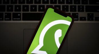 Павел Дуров призвал удалить WhatsApp. По его словам, мессенджер легко взломать