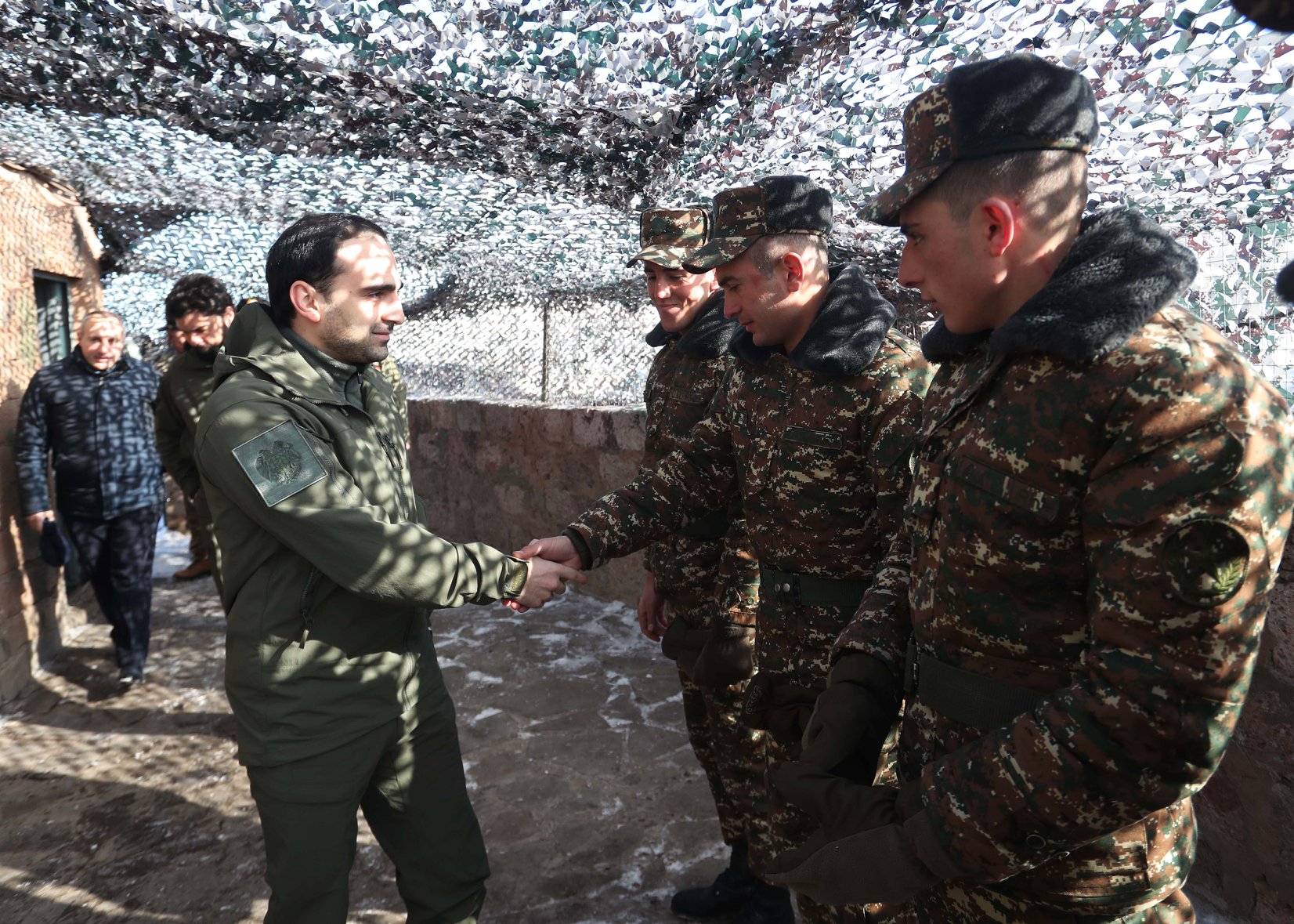 Փոխվարչապետ Ավինյանն այցելել է առաջնագիծ