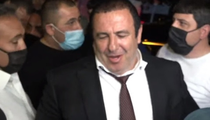 «Շատ շինծու գործ է, դատարանում կքննվի, կտեսնենք». Գագիկ Ծառուկյանը դուրս եկավ ԱԱԾ-ից