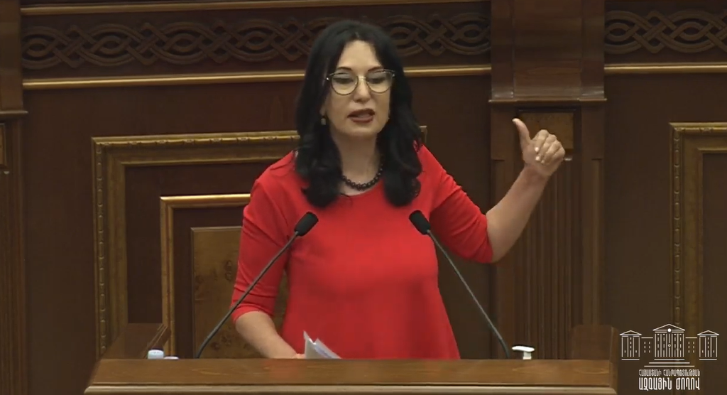 Բաբաջանյանից մինչև Աբովյան, անձնական վիրավորանքներ դատախազի հասցեին. Զոհրաբյանի հախուռն ելույթը