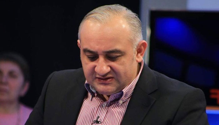 «Ամաչե՞լ եք, երբ ... » Պետրոս Ղազարյանը հրապարակային հարցեր է ուղղել Հրայր Թովմասյանին