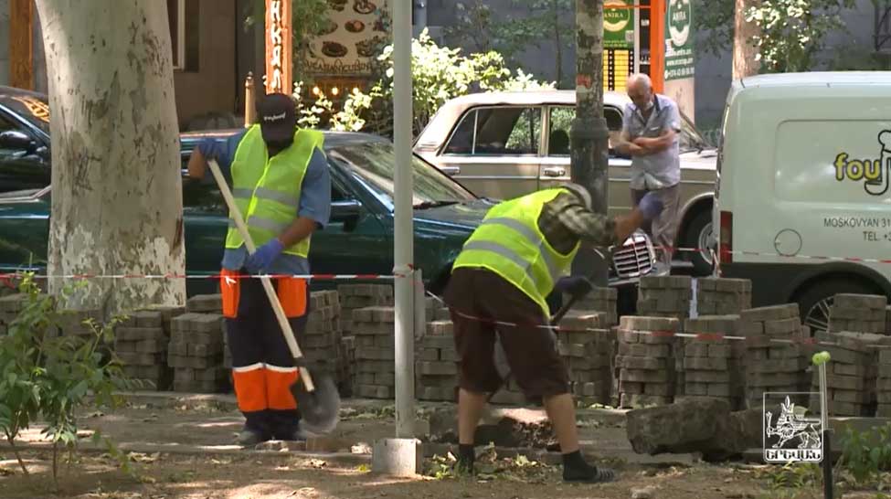 Բարեկարգվում է Մարտիրոս Սարյանի անվան պուրակը (տեսանյութ)
