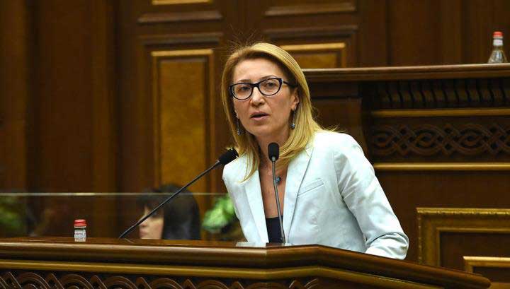 Պատգամավոր Մանե Թանդիլյանը դադարեցնում է ակտիվ քաղաքական գործունեությունը