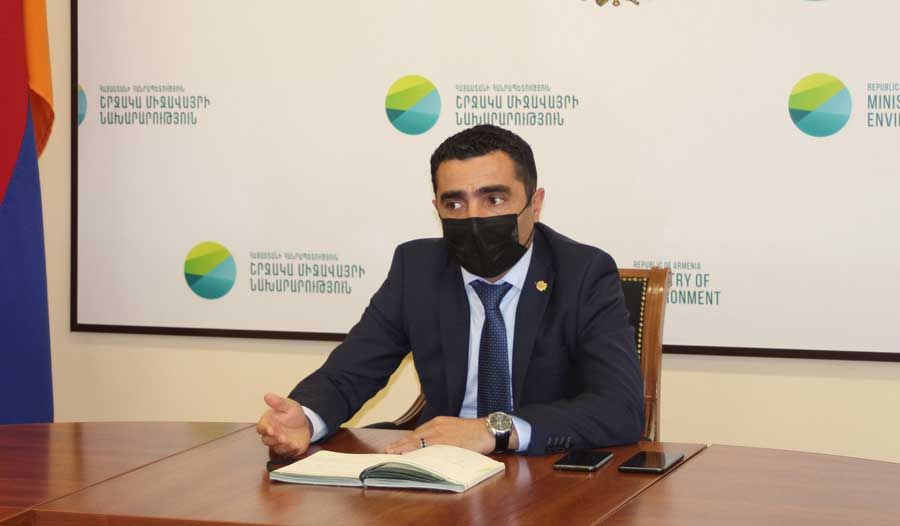 Ռոմանոս Պետրոսյանը հանդիպել է բնապահպանական կազմակերպությունների ներկայացուցիչների և բնապահպանների հետ