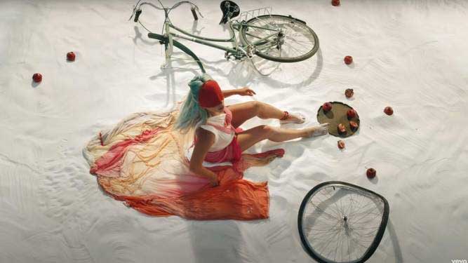 Օրվա տրամադրություն | Lady Gaga – 911