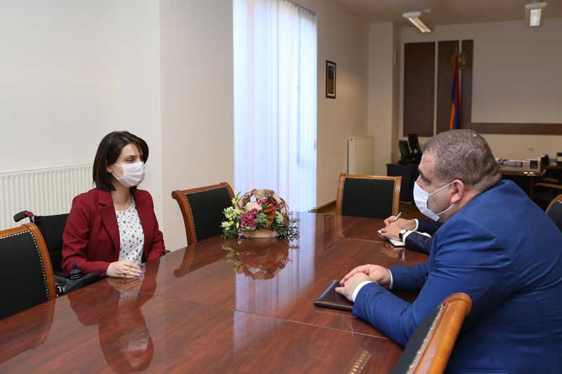 Բաթոյանն ընդունել է ԱՀ աշխատանքի, սոցիալական և բնակարանային հարցերի նախարարին