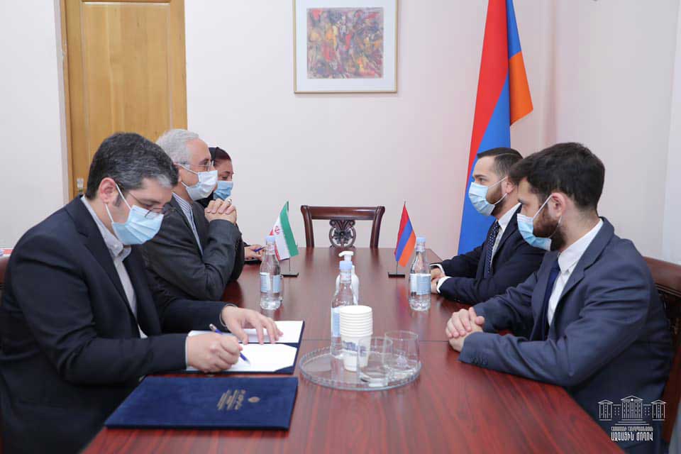 Մխիթար Հայրապետյանը հանդիպել է ՀՀ-ում Իրանի դեսպանի հետ