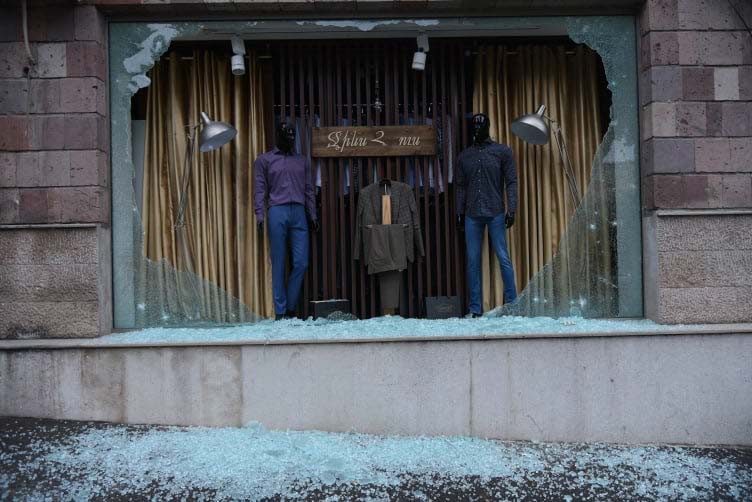 Արցախում որևէ խանութ թալանված չէ, անգամ նրանք, որոնց ապակիները կոտրված են