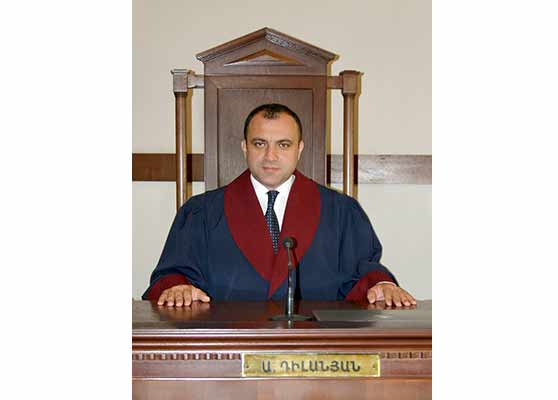 ՍԴ-ն նախագահ է ընտրում. ինքնառաջադրվել է Արման Դիլանյանը