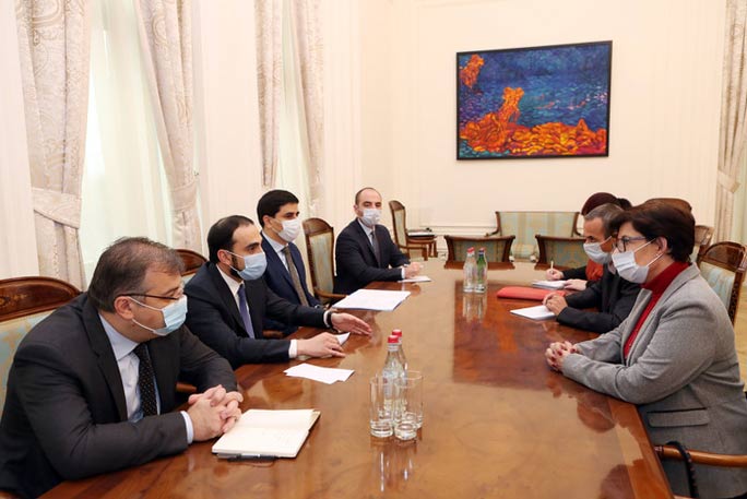 Փոխվարչապետ Տիգրան Ավինյանն ընդունել է ԿԽՄԿ ներկայացուցիչներին