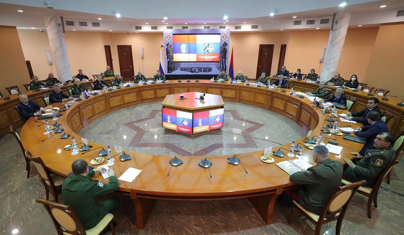 ՀՀ և ՌԴ պաշտպանության նախարարները ստորագրել են ԼՂ հակամարտության գոտում ՌԴ խաղաղապահների գործողությունները կարգավորող փաստաթղթերի փաթեթ