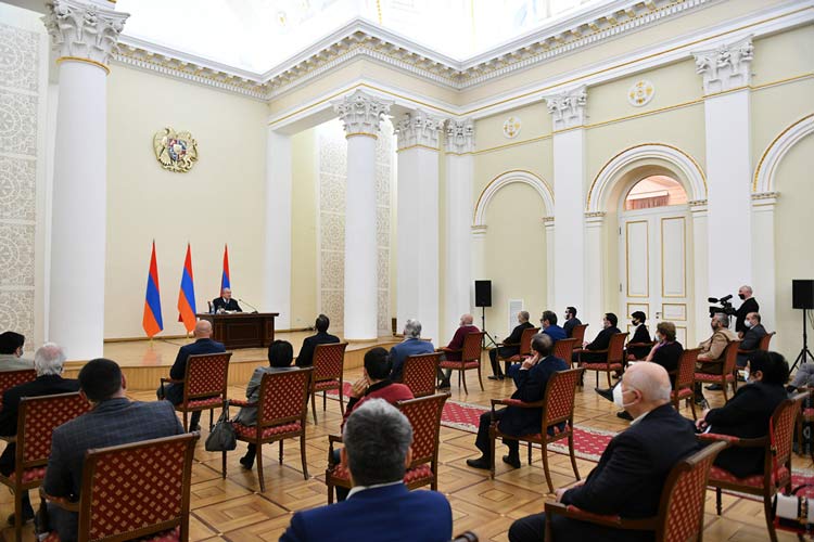Նախագահ Արմեն Սարգսյանը հանդիպում է ունեցել հասարակայնության ներկայացուցիչների հետ
