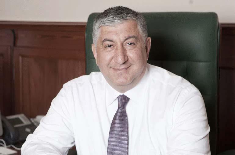 Հա՛յ ժողովուրդ, քո միակ փրկությունը Հայոց բանակն է ու քո միասնությունը