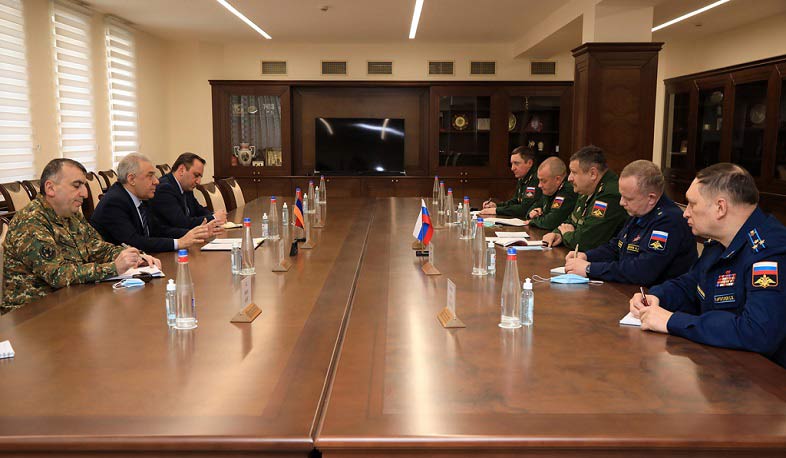 ՀՀ պաշտպանության նախարարն ընդունել է ՌԴ ԶՈՒ պատվիրակությանը