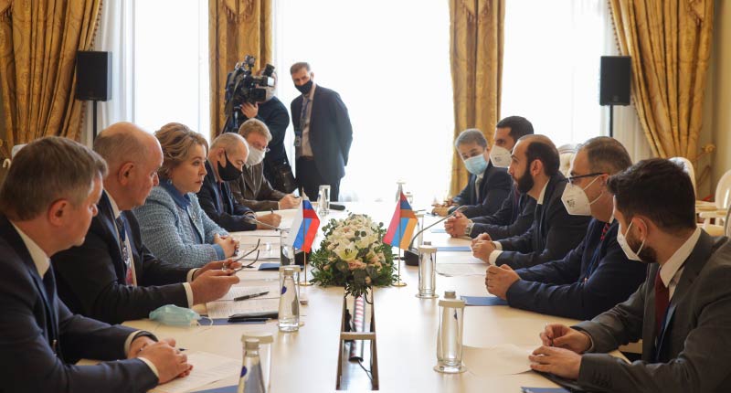 Արարատ Միրզոյանը Սանկտ Պետերբուրգում հանդիպեց Վալենտինա Մատվիենկոյի հետ