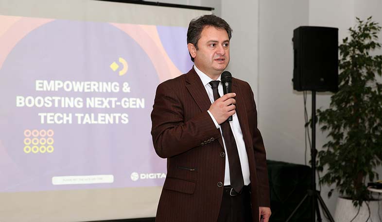 Ամեն ինչի կենտրոնում կանգնած է միտքը. Հայկ Չոբանյանը մասնակցել է Դիջիքաղաքի առաջին միջոցառմանը