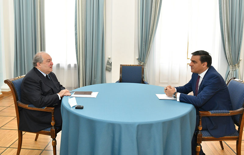 Արմեն Սարգսյանը հանդիպում է ունեցել ՀՀ մարդու իրավունքների պաշտպանի հետ