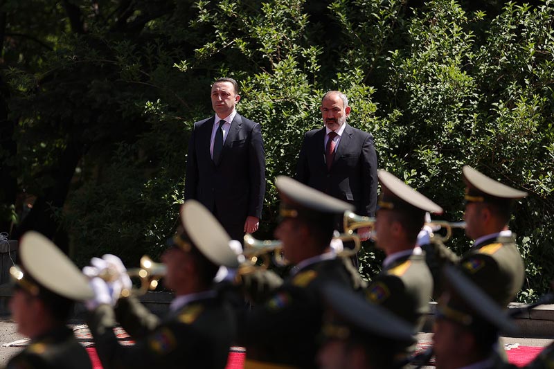 Երևանում կայացել է Նիկոլ Փաշինյանի և Իրակլի Ղարիբաշվիլիի առանձնազրույցը