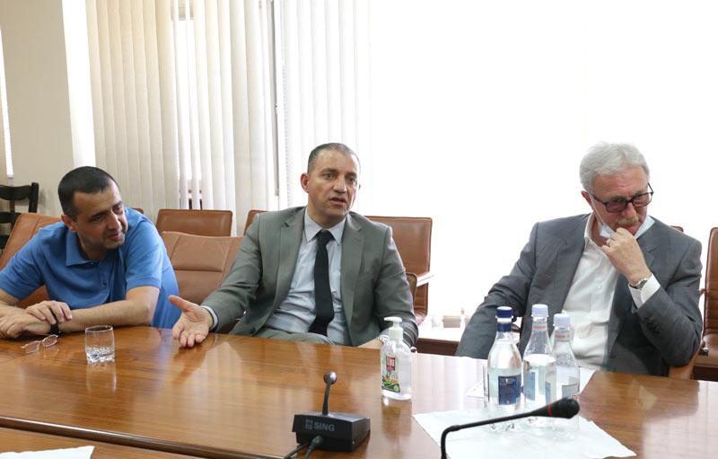 Վահան Քերոբյանն ընդունել է պտուղ-բանջարեղեն վերամշակող ընկերությունների ներկայացուցիչներին