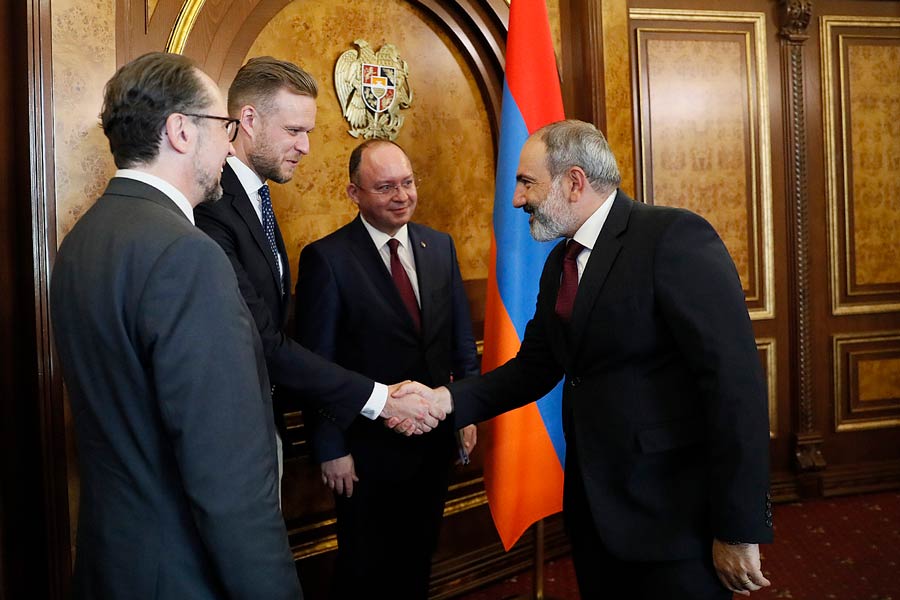 Նիկոլ Փաշինյանն ընդունել է ԵՄ անդամ երկրների արտգործնախարարներին