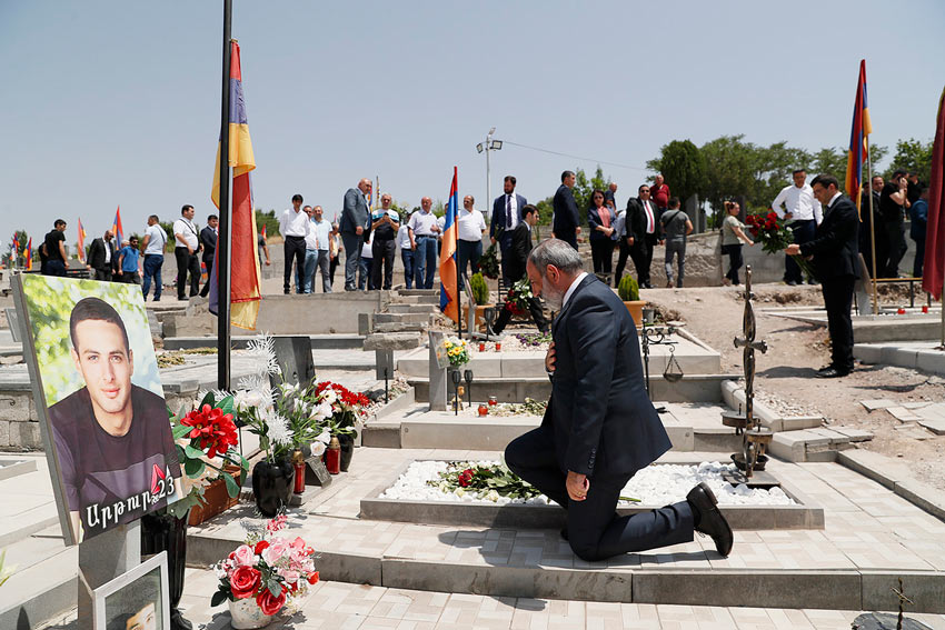 Նիկոլ Փաշինյանն այցելել է «Եռաբլուր» պանթեոն