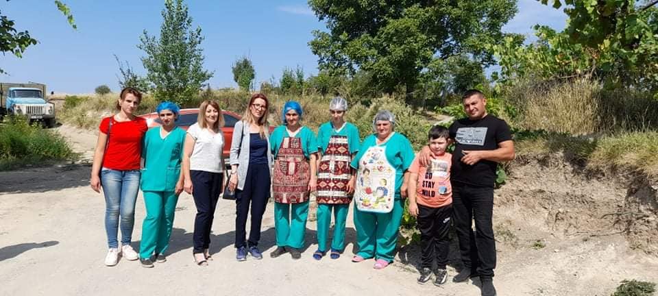 Մանե Թանդիլյանը Ներքին Խնձորեսկում հանդիպել է տեղահանված արցախցիների հետ