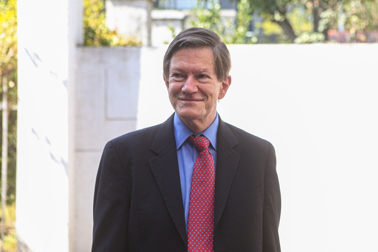 Այս օրերին Երևանում է ՀՀ-ում ԱՄՆ նախկին դեսպան Ջոն Օրդվեյը