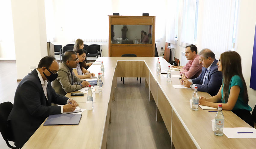 Գագիկ Ջհանգիրյանը հանդիպել է Հնդկաստանի դեսպանի հետ