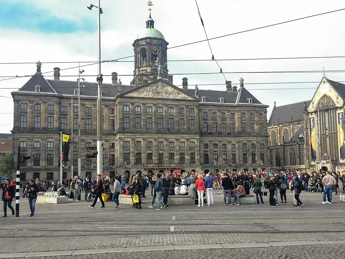 Հոլանդիայում հոգեպես անառողջ տղամարդը երկու հայ կանանց է սպանել