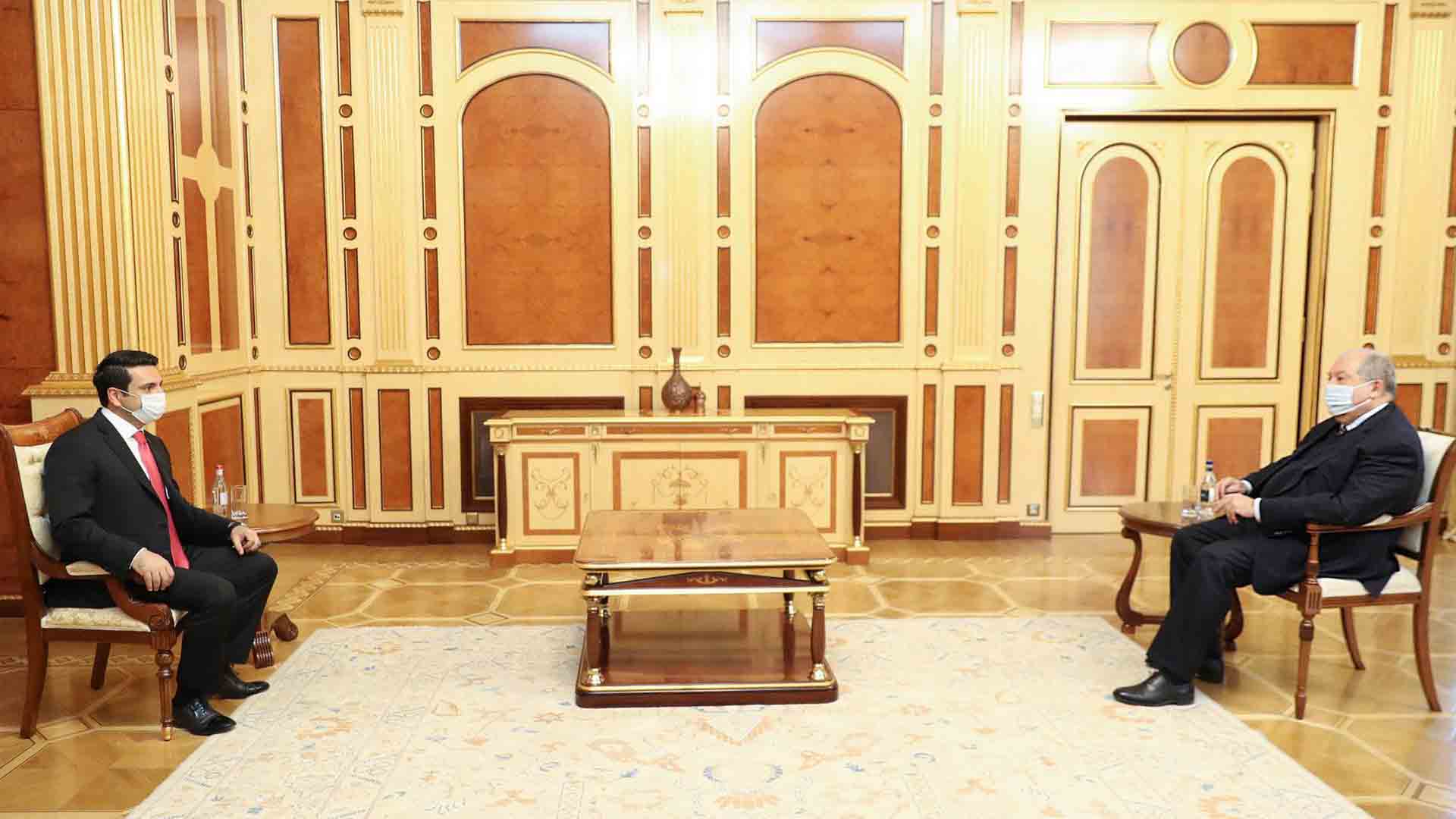 Ալեն Սիմոնյանը հանդիպել է  Հայաստանի Հանրապետության նախագահ Արմեն Սարգսյանի հետ