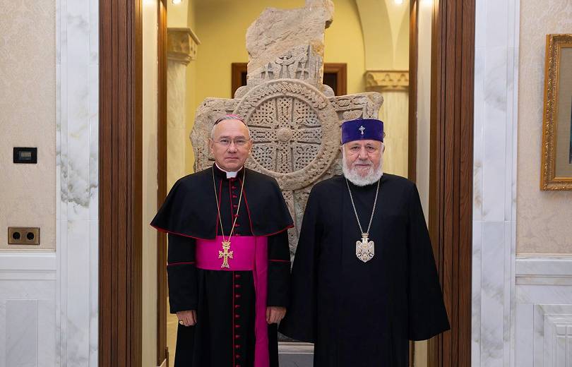 Կաթողիկոսն ընդունել է Էդգար Պենյա Պառային