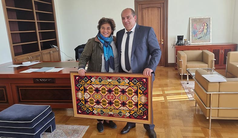 Տավուշի մարզպետը հանդիպել է «Հրայր և Աննա Հովնանյան» բարեգործական հիմնադրամի նախագահի հետ