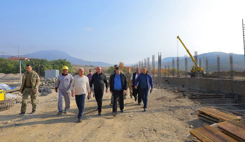 ԱՀ նախագահը Ստեփանակերտում և Ասկերանի շրջանում ծանոթացել է բնակարանաշինական աշխատանքներին