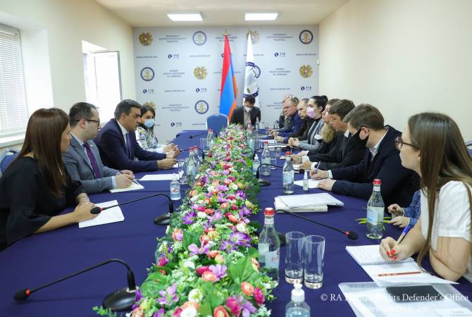 ՀՀ ՄԻՊ-ը հանդիպել է Միջազգային պաշտպանության կենտրոնի պատվիրակությանը