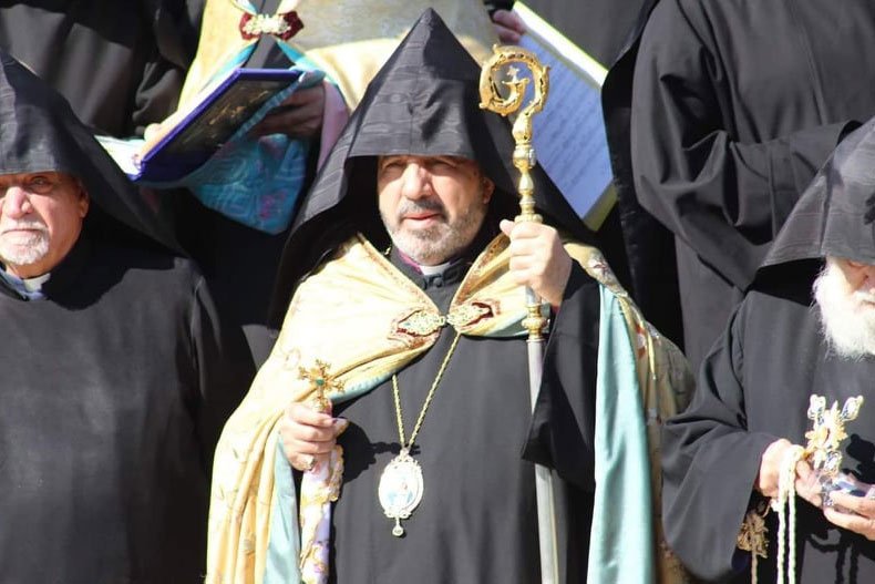 Երուսաղեմի հայերը պահանջում են պատրիարքի հրաժարականը․1in.am