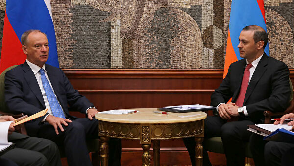 Նիկոլայ Պատրուշևը Մոսկվայում աշխատանքային հանդիպում է ունեցել Հայաստանի իր գործընկեր Արմեն Գրիգորյանի հետ