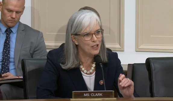 Ադրբեջանը պետք է ճանաչի և հարգի Հայաստանի ինքնիշխանությունը.ԱՄՆ կոնգրեսական