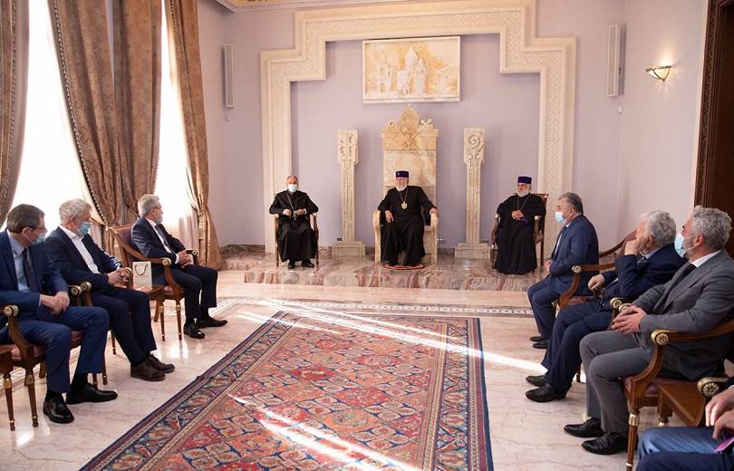 Կաթողիկոսն ընդունել է Ռուսաստանի գիտություննների ակադեմիայի նախագահ Ալեքսանդր Սերգեևին