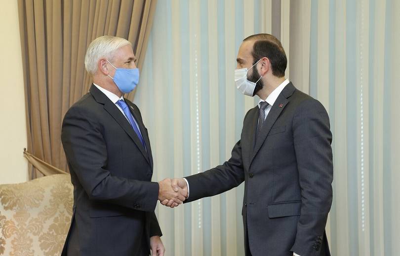 Արարատ Միրզոյանն ընդունել է Հայաստանում իր առաքելությունն ավարտող Շոմբի Շարփին