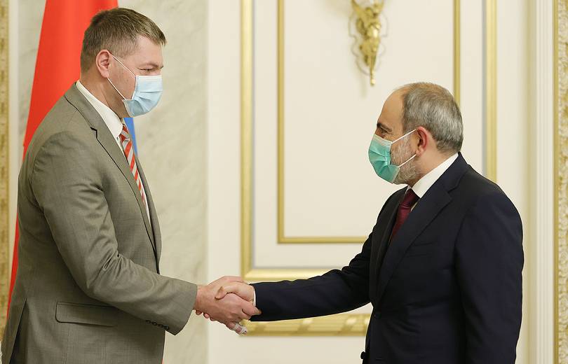 Նիկոլ Փաշինյանն ընդունել է Լիտվայի Հանրապետության Սեյմասի փոխնախագահ Անդրիուս Մազուրոնիսի գլխավորած պատվիրակությանը