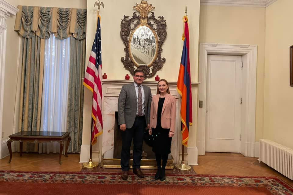 Արման Բաբաջանյանը հանդիպել է Լիլիթ Մակունցի հետ