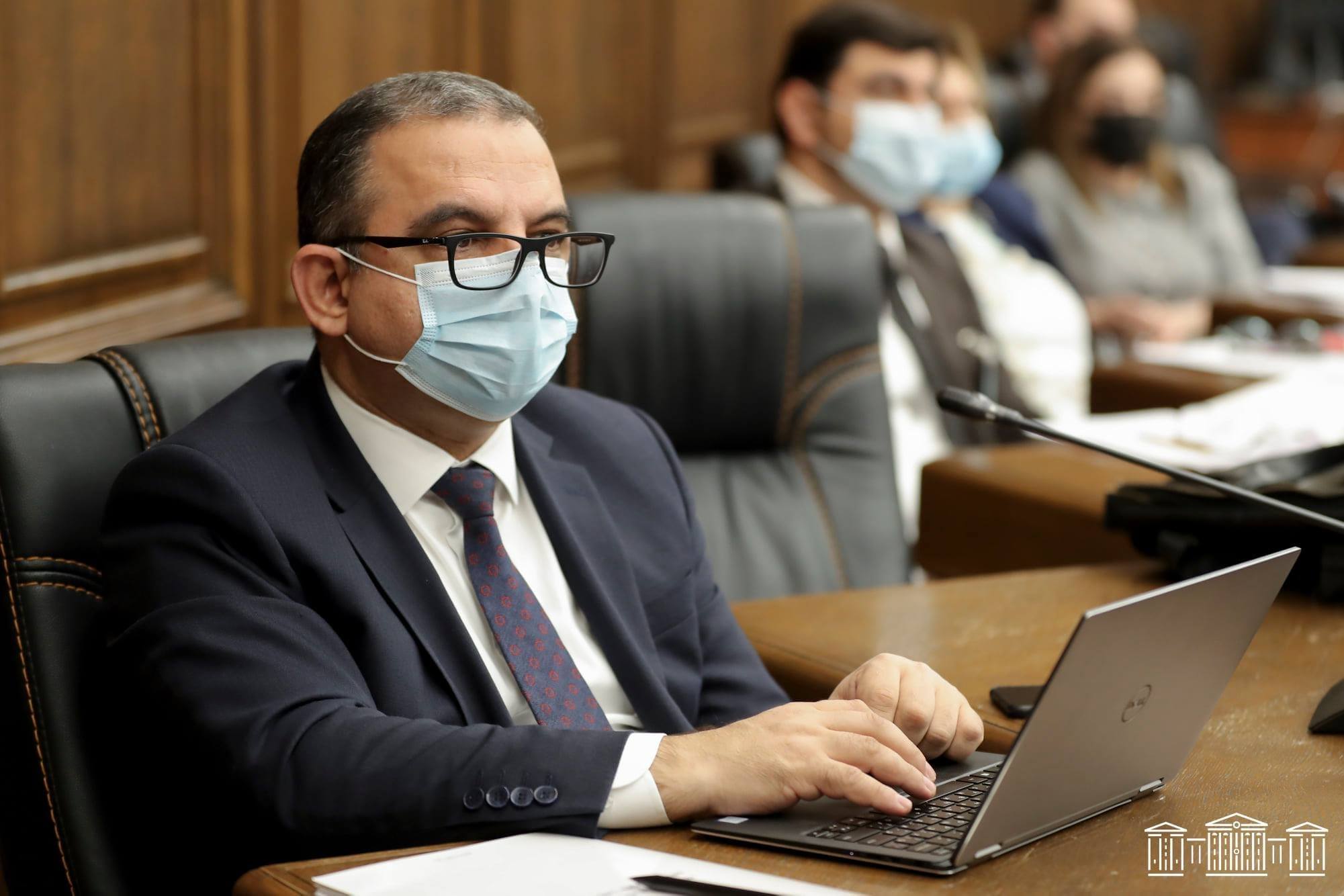 Ֆինանսների նախարարը ներկայացրեց 2022թ. պետբյուջեի մասին օրենքի նախագիծը