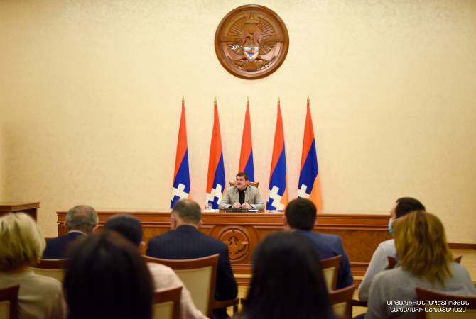 Հադրութի և Շուշիի դպրոցներն ու մանկապարտեզները Ստեփանակերտում նոր մասնաշենքեր կունենան. Արայիկ Հարությունյան