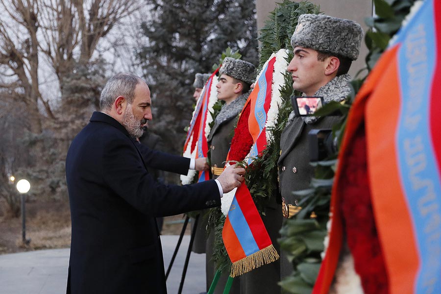 Վարչապետն այցելել է «Եռաբլուր» զինվորական պանթեոն