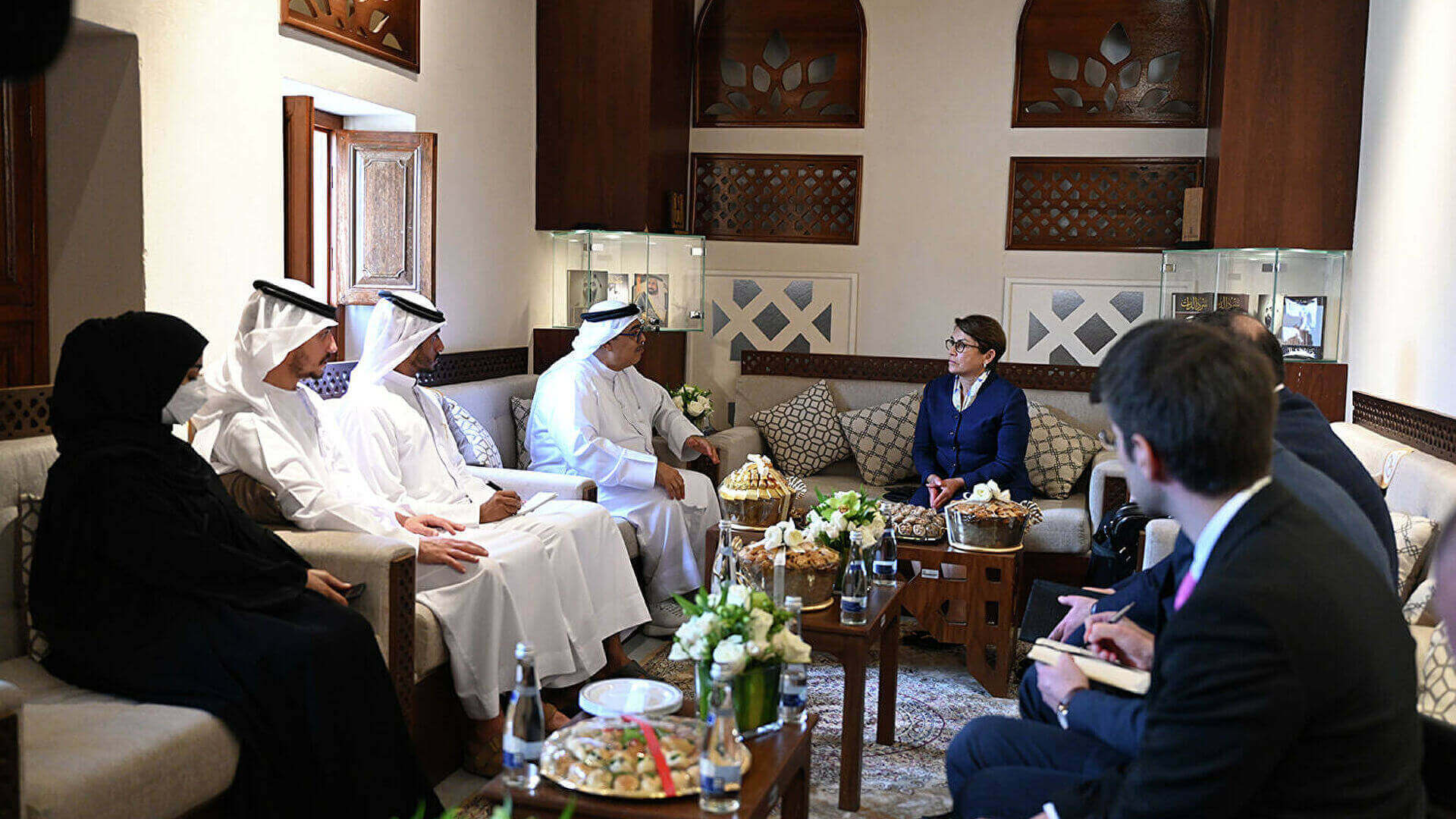 ՀՀ նախագահը տիկնոջ հետ այցելել է Շարժայի ժառանգության ինստիտուտ