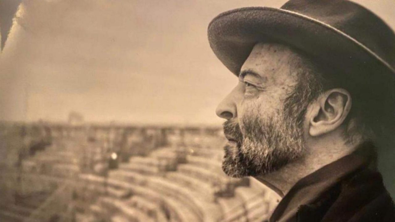 Փարիզում հայտնի լուսանկարիչը փողոցում 9 ժամ անօգնական մնալուց հետո մահացել է