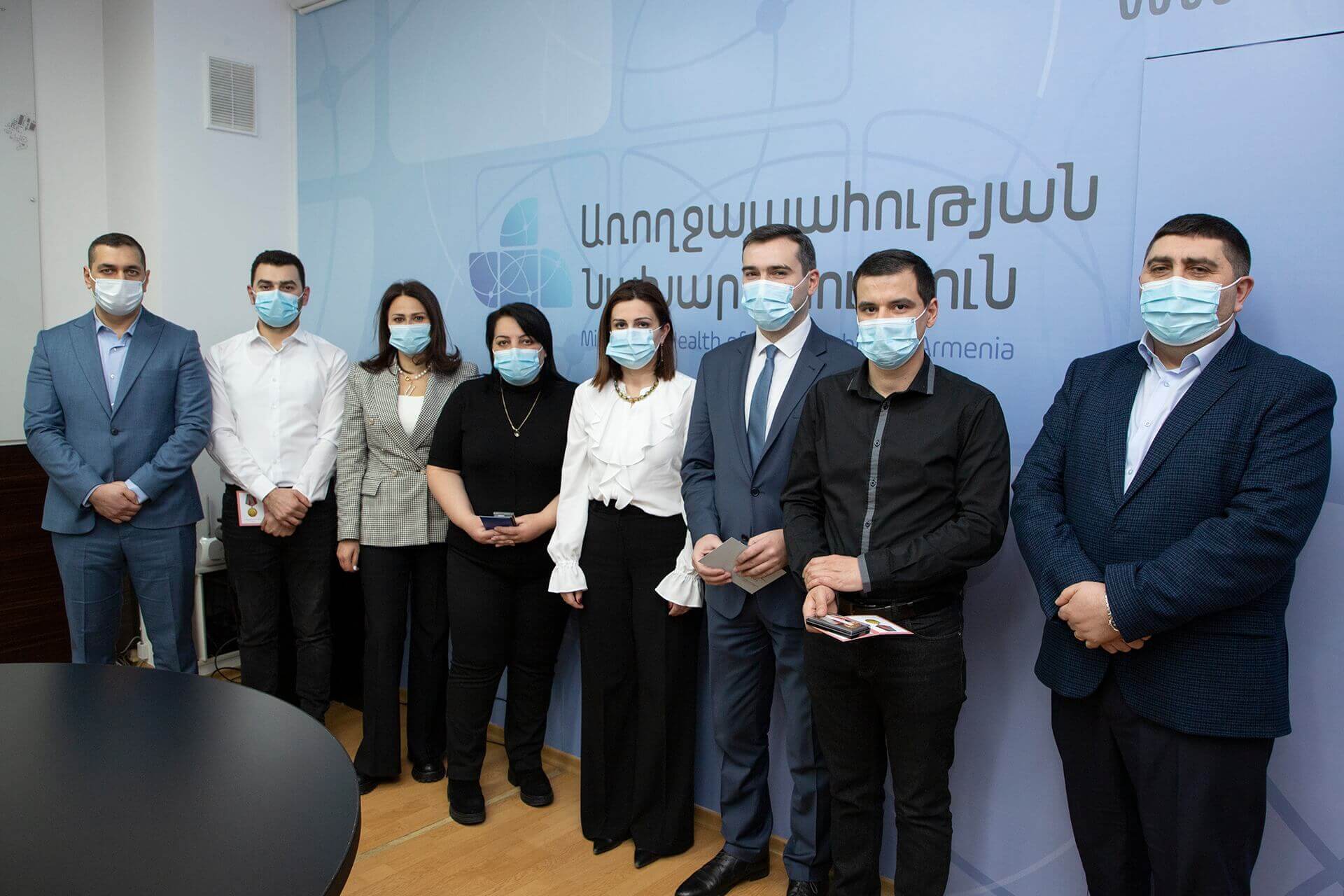 Պարգևատրվել են պատերազմի ժամանակ զինվորների տարհանմանը մասնակցած ԱՆ աշխատակիցները